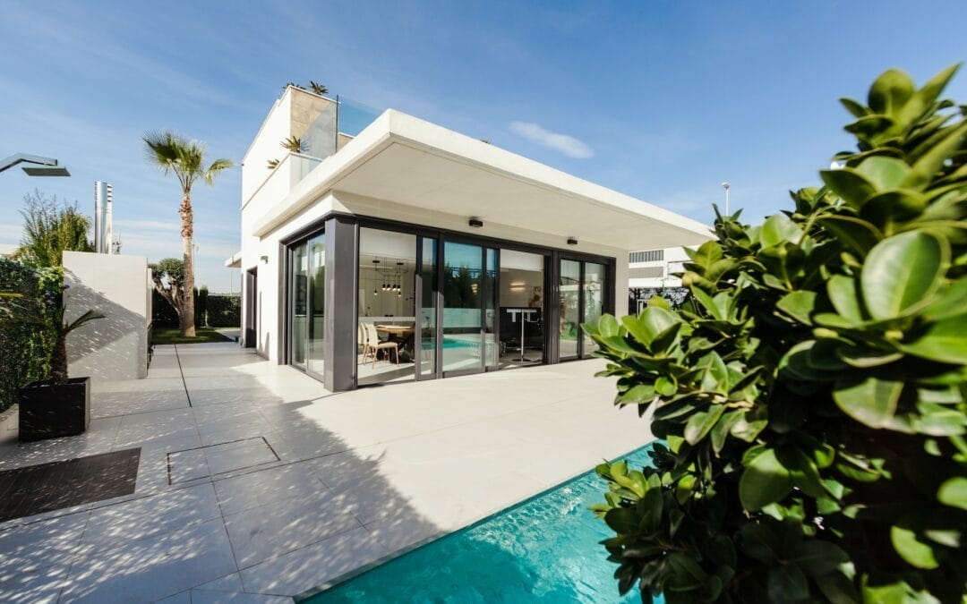 The Value of an Independent Website for Airbnb and VRBO Listings